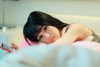 小南和鸣人拔萝卜场景展示